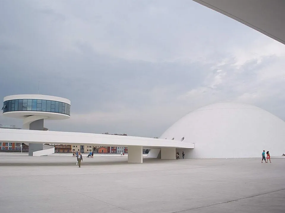 El Centro Niemeyer.
