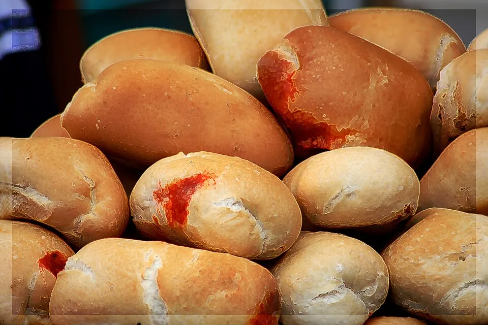 El bollu preñau, el bocadillo del día de San Mateo.