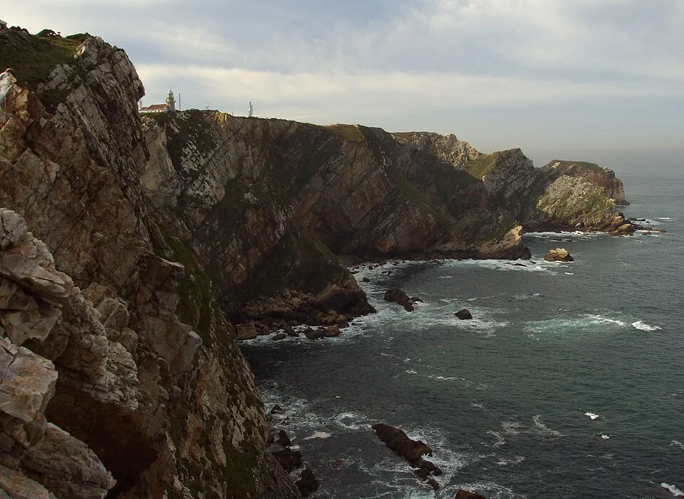 El cabo Peñas, cerca de Gijón y Avilés.