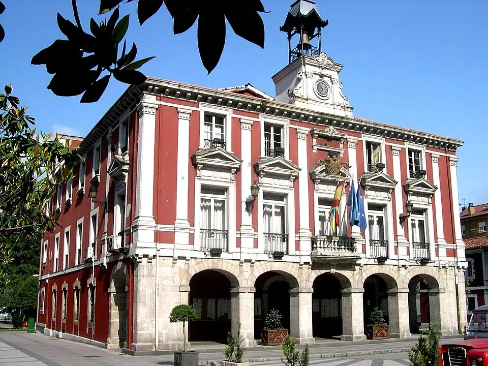 Mieres, capital de la cuenca del Caudal.