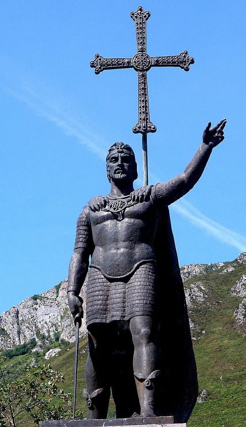 Monumento a Pelayo en Covadonga.