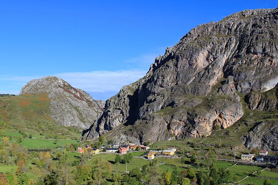 El lago del Valle, en Somiedo.